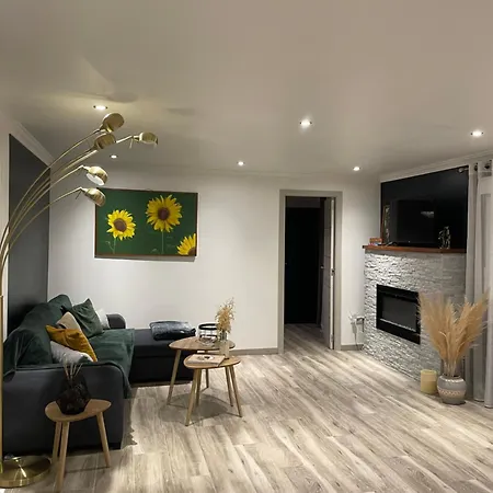 Maison De